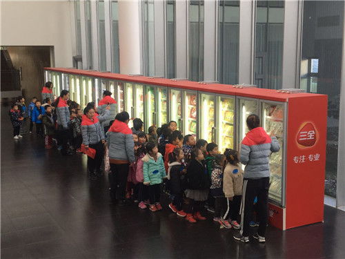 冬至,郑州市惠济区实验幼儿园中班幼儿走进 三全食品厂 侧记