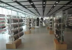 袜子单只卖,一年卖出30万只,两年开了600多家店