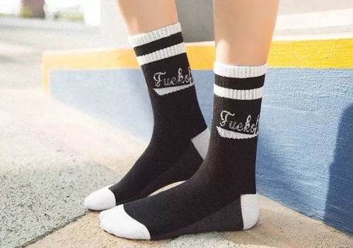 不能露脚踝的冬天,袜子该怎么穿搭最闷骚