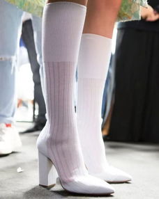 袜子鞋 是什么样的