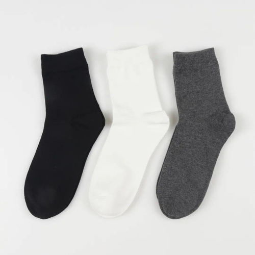 百万双袜子滞销背后 从“白送”现象看供需失衡与电商困局